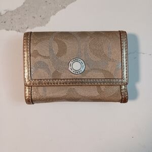 AUTH COACH WOMEN'S SIGNATURE/GOLD LEATHER BI-FOLD WALLET